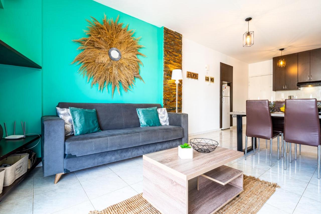 Araminta 2-Bedroom Apartment In Larnaca Exterior photo